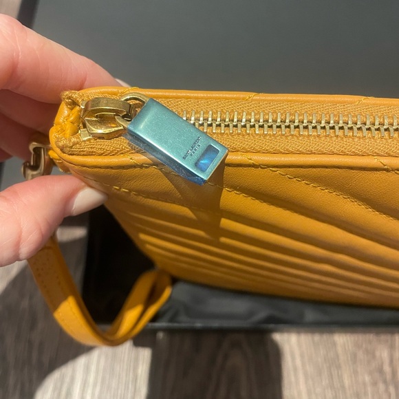 Ysl wristlet - Picture 3 of 4